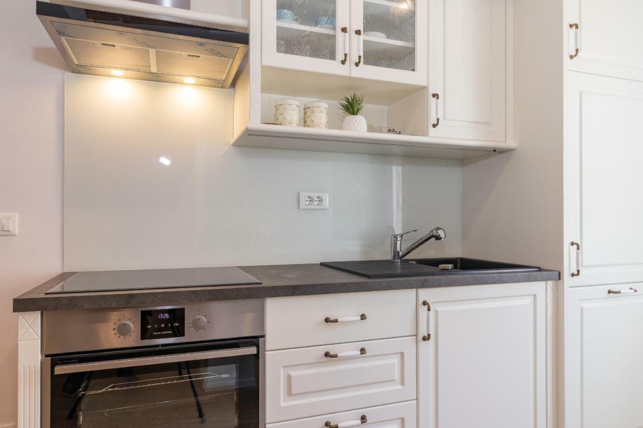 Deluxe Apartment Mimi Ровінь Екстер'єр фото